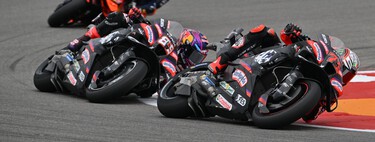 Marco Bezzecchi lidera otro doblete de Aprilia, Pedro Acosta pisa podio y Marc Márquez, quinto y gracias