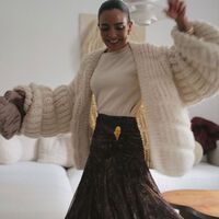 Elevamos los conjuntos de punto con estas chaquetas calentitas y elegantes ahora rebajadas en Zara 