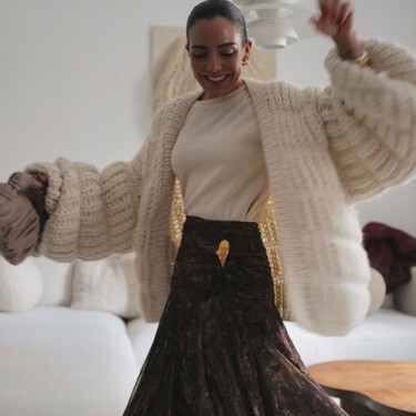 Cinco chaquetas de punto calentitas y elegantes que merece la pena comprar en las rebajas de Zara antes de que se agoten 