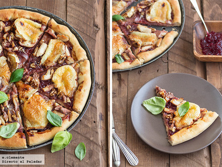 Pizza de pollo, queso brie y arándanos. Receta