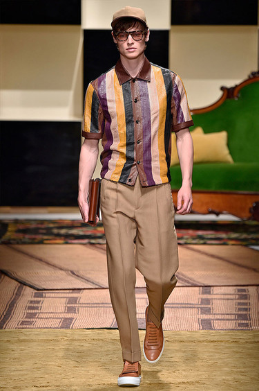 Para la primavera del 2016, Giornetti da un twist a la clásica elegancia de Ferragamo