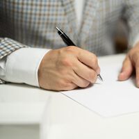 Firma digital con o sin certificado digital, así puedes firmar tus documentos fácilmente sin moverte de casa