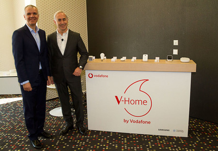 Vodafone se alía con Samsung para hacer nuestros hogares inteligentes: así es V-Home by Vodafone