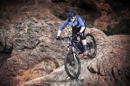 Di "no" a las restricciones y "sí" a la movilidad sostenible: Peugeot amplía su gama de e-bikes