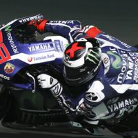 Jorge Lorenzo vuelve a dominar con autoridad en el arranque del último test de MotoGP