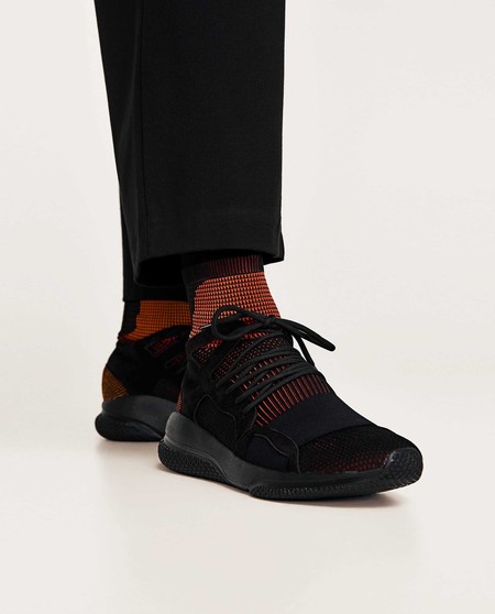 Estos pares de tenis súper minimalistas harán que tus looks parezcan venidos del futuro