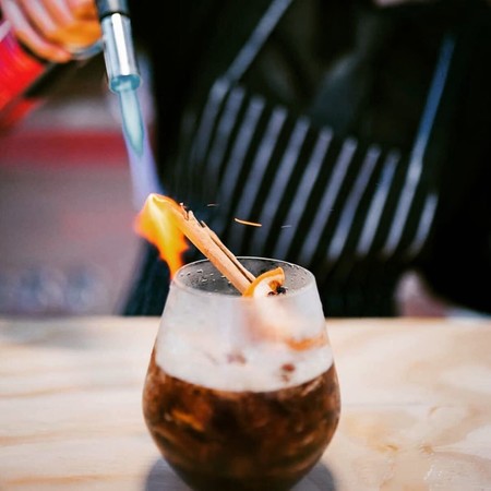 Carajillo poblano. Receta de drink con Ancho Reyes