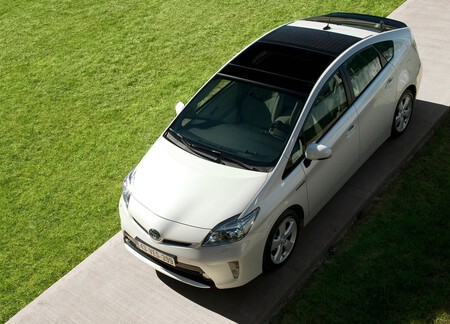 Toyota Prius 2012 1600 01