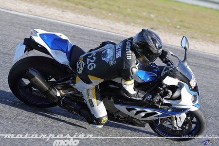 BMW HP4 Megaserfoto