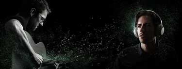 Por qué a tu cerebro le parece menos realista escuchar música con auriculares que con unos altavoces