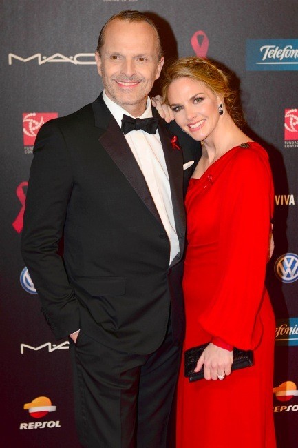 Miguel Bosé y Genoveva Casanova, vaya dos anfitriones para gala contra el SIDA