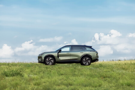 Lynk & Co 08