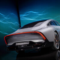 Daimler cambia de nombre (de nuevo) para aumentar su valor: desde ahora se llamará Mercedes-Benz AG