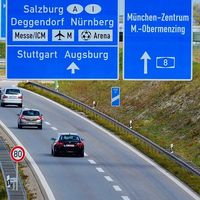 La actualización del software de los coches diésel alemanes no es viable económicamente para Merkel