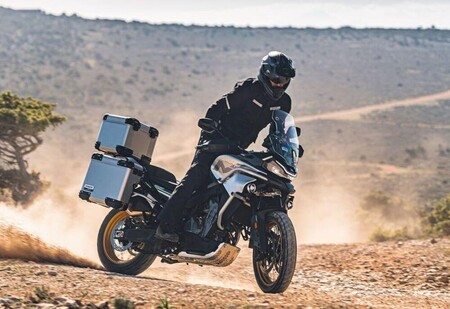 Cfmoto 800mt Lancio 2021 1