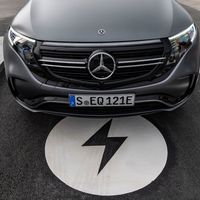 Mercedes-Benz apuesta por convertir al 50% de sus vehículos, en híbridos o eléctricos para 2030 