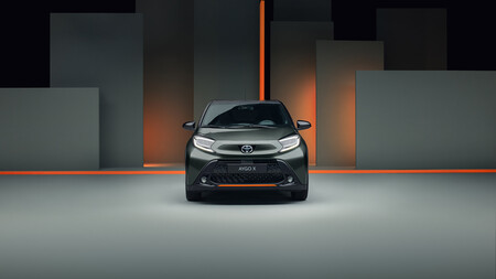 Toyota Aygo X Cross 2