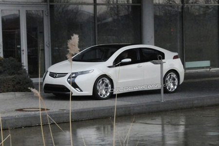 Opel Ampera, primeras fotos espía totalmente descubierto