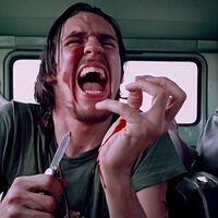 Hace 52 años se estrenó una de las mejores películas de terror de la historia. Hoy A24 y Glen Powell van a convertirla en serie de televisión 