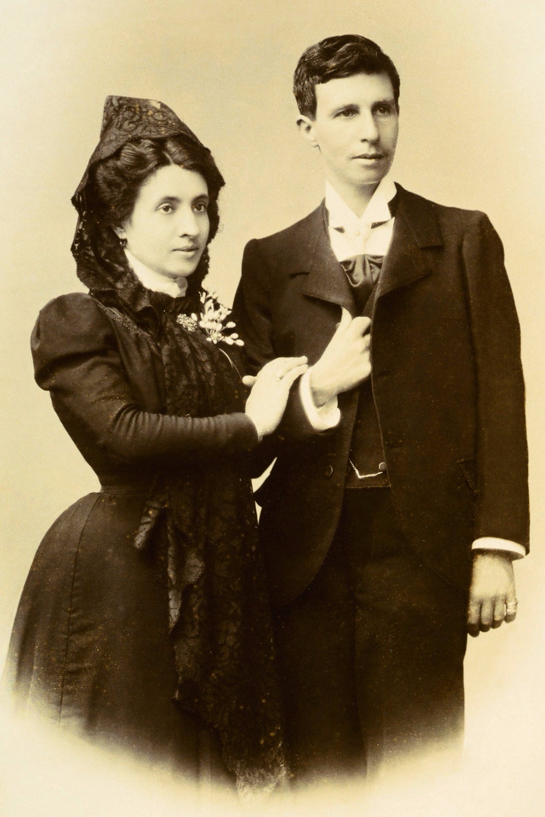 Ya se puede reservar el tour que revive la historia de amor de Elisa y Marcela por las calles coruñesas