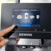 Adiós cafeterías: la cafetera con molinillo integrado que nos hará disfrutar de un buen café, rebajada casi 290 euros