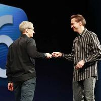 Tim Cook fulminó a la mano derecha de Steve Jobs. Ahora se ha paseado por el Apple Park como si no hubiera pasado el tiempo