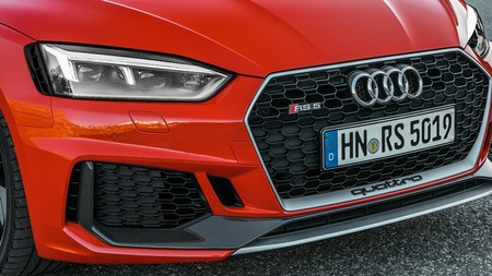 Los nuevos Audi RS 4 Avant y RS 5 Coupé ya tienen versiones Carbon Edition, más ligeras