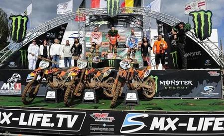 Pódium MX1