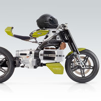 Esta moto eléctrica se controla con un casco especial, tiene embrague y es obra de un ex diseñador de Ducati