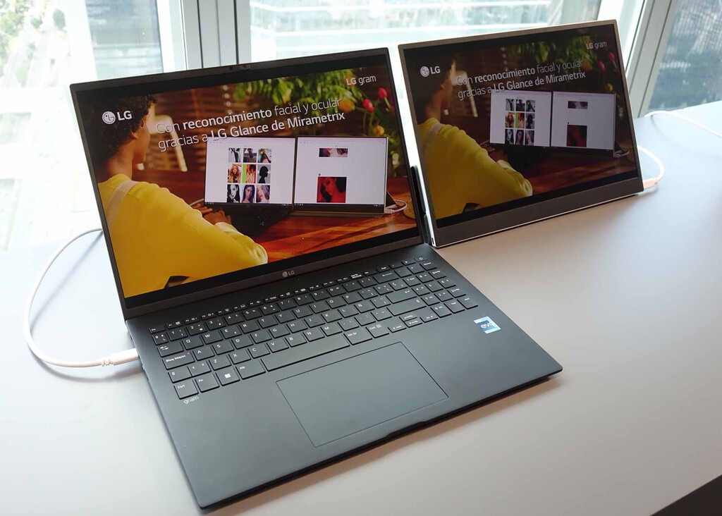 LG Gram 16Z90Q (2022), primeras impresiones: su autonomía 'termonuclear' basta para liquidar a muchos competidores