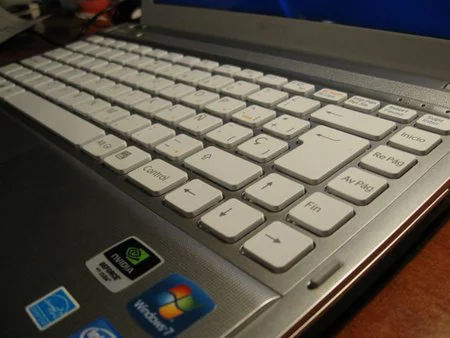 OCU: talleres donde arreglar tu portátil sale caro 