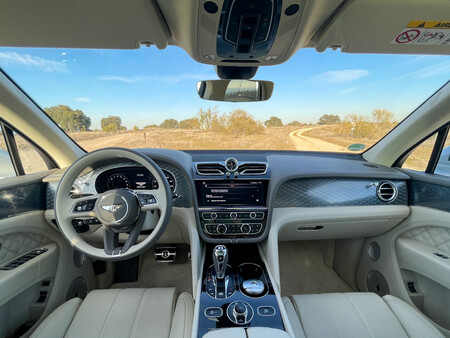 Bentley Bentayga Hybrid Prueba Contacto 22