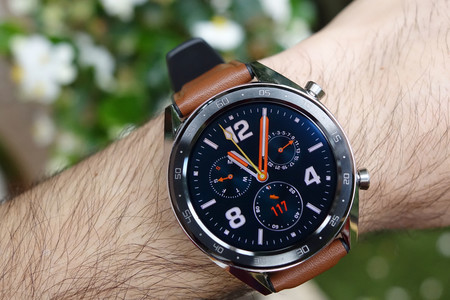 Este smartwatch Huawei tiene una sorprendente autonomía y un precio muy asequible en El Corte Inglés: 99 euros