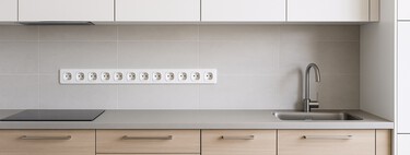 Quiero poner enchufes en la cocina o el baño y no quiero que se vean. La mejor solución era que fuesen invisibles 