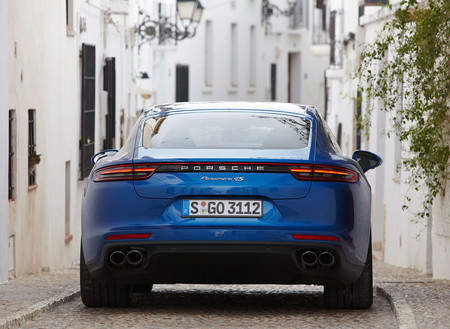 Porsche Panamera 08