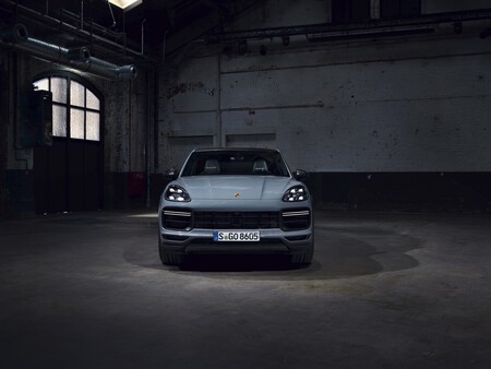 Porsche Cayenne Turbo GT 2