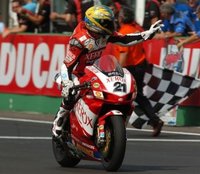 Mr. Troy Bayliss podría volver al Mundial de Superbikes