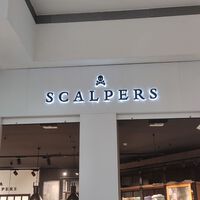 Despídete de Lacoste, porque este polo de Scalpers lo está petando en El Corte Inglés y cuesta muy poco 