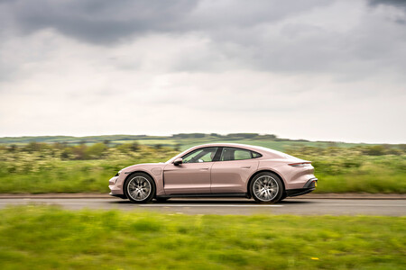 Porsche Taycan 4S
