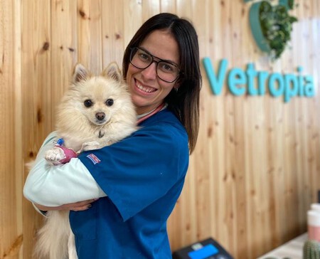 Alba Pérez, veterinaria e influencer