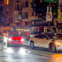 Los robotaxis de Waymo estaban ganando la carrera a los taxis en San Francisco, hasta que se han enfrentado a algo que no ha sabido gestionar: un apagón 