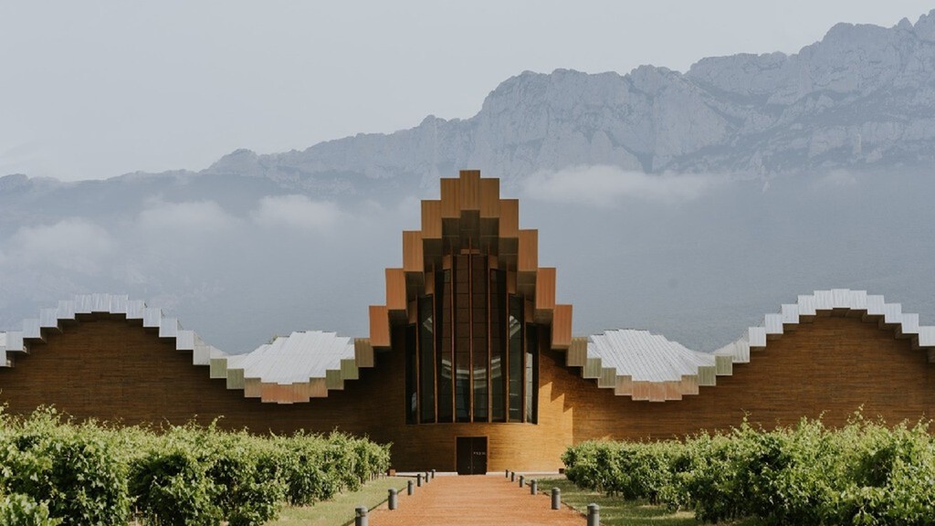 La escapada perfecta existe (y está en Rioja Alavesa): vino top y una bodega de revista