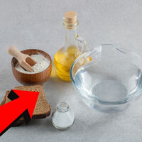 Qué hace el vinagre cuando se mezcla con otros productos de la casa: 9 increíbles usos para el hogar 