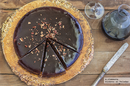 Pastel de chocolate y vino tinto. Receta