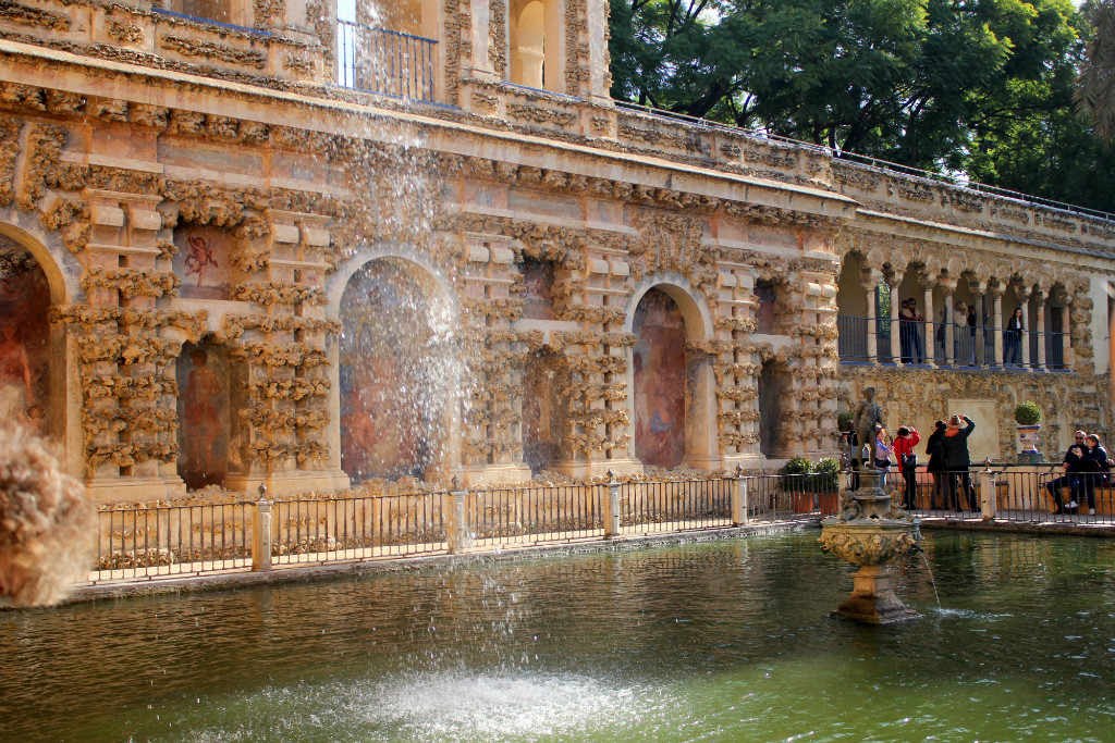 Paseo por las leyendas del barrio de Santa Cruz, el barrio judío de Sevilla 