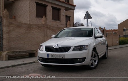 Skoda Octavia 1.8 TSI 180 Elegance miniprueba 01
