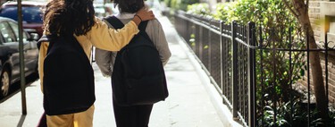 El 'truco' de la mochila de la DGT para la vuelta al cole es más sencillo que el mecanismo de un botijo y puede salvar vidas