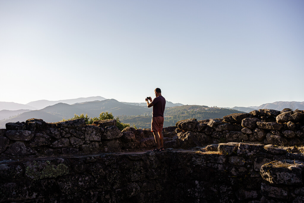 Los tipos de ángulos en fotografía: guía a fondo para conocer cómo colocar la cámara para plasmar la realidad