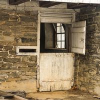 Llevamos siglos intentando optimizar la refrigeración. Mi abuelo toledano solucionaba el calor con el invento más sencillo: puerta partida en dos