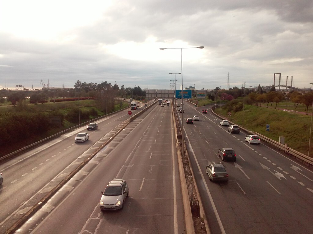 Hubo un día que España fue referencia en las carreteras de Europa. Falta invertir 13.400 millones para recuperar su esplendor